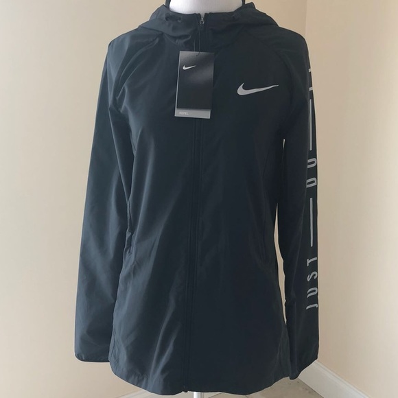 NWT Nike Running jacket Black! - Picture 2 of 8